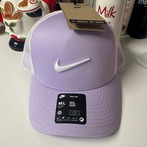 Nike Rise Cap Trucker Hat Purple And White Snap Back Size M/L New With Tag